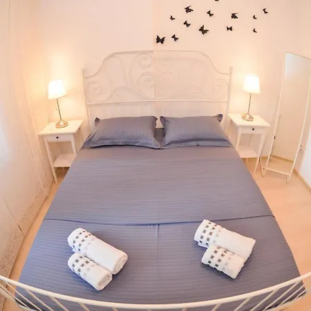 Daire Stylish Apartament ~ Old Town Bükreş